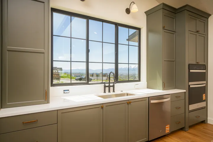 881 E 100 N, Hyde Park, Utah 84318