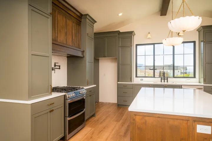 881 E 100 N, Hyde Park, Utah 84318