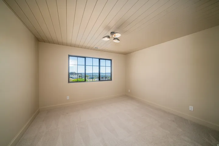 881 E 100 N, Hyde Park, Utah 84318