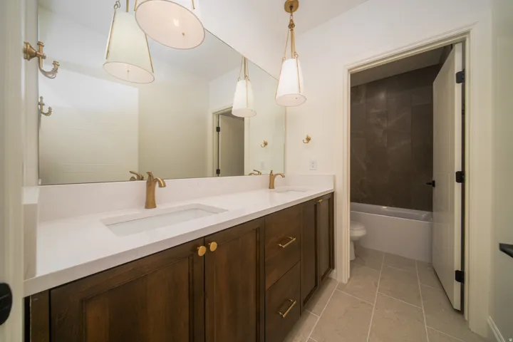 881 E 100 N, Hyde Park, Utah 84318