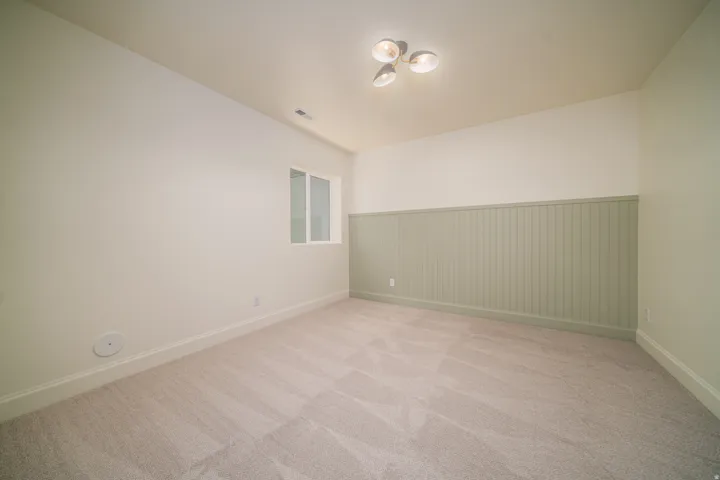 881 E 100 N, Hyde Park, Utah 84318