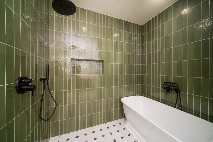 881 E 100 N, Hyde Park, Utah 84318