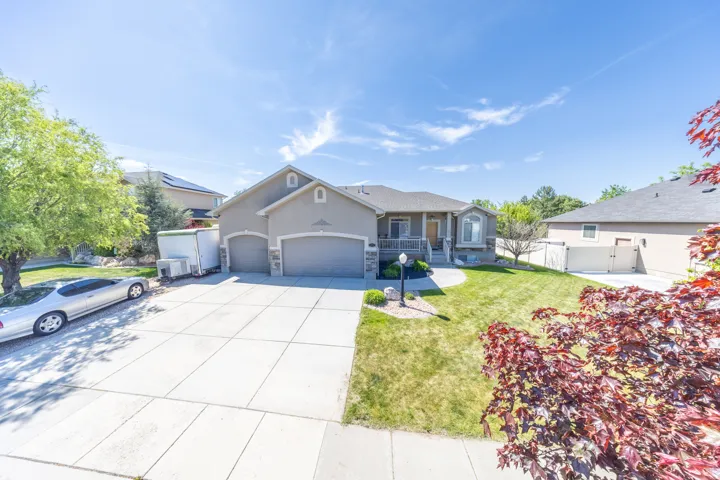 1125 W 3090 S, Syracuse, Utah 84075