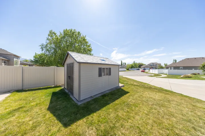 Storage shed