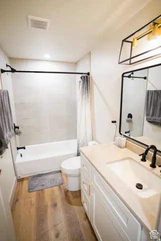 Basement full bathroom