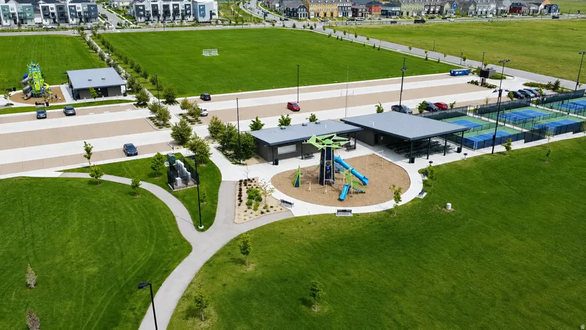Highland Park is just a few steps away, bringing recreation, access to pickleball courts, soccer fields, and neighborhood connection right into your everyday routine.