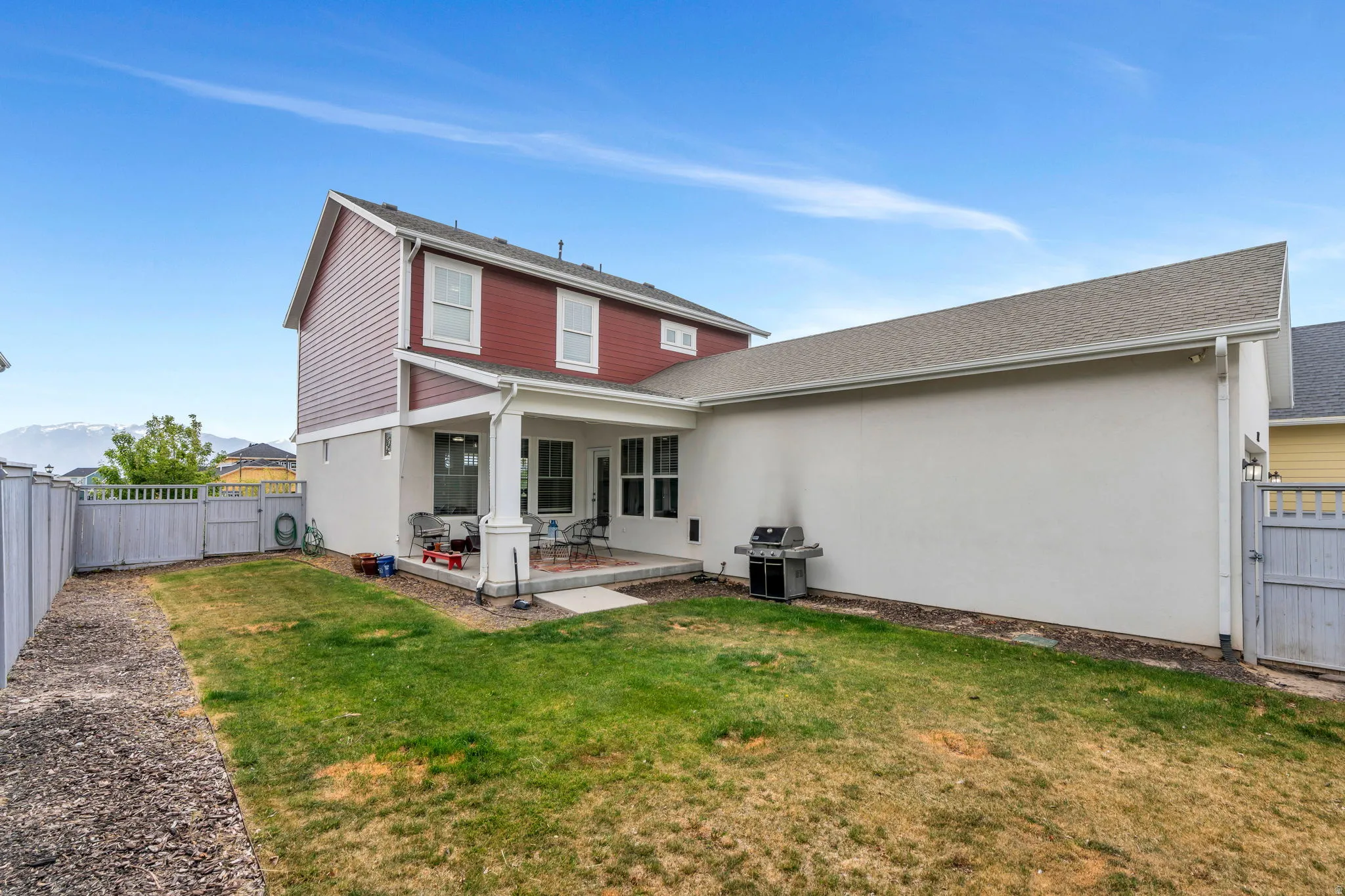 Nice yard size and fully fenced.