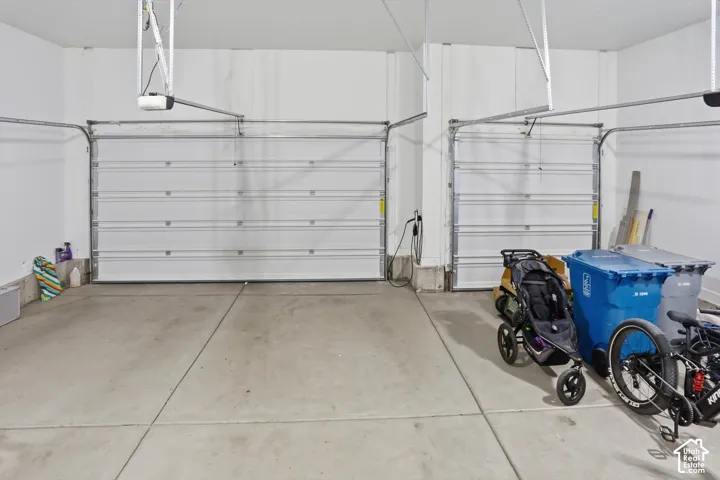 3  Car Garage
