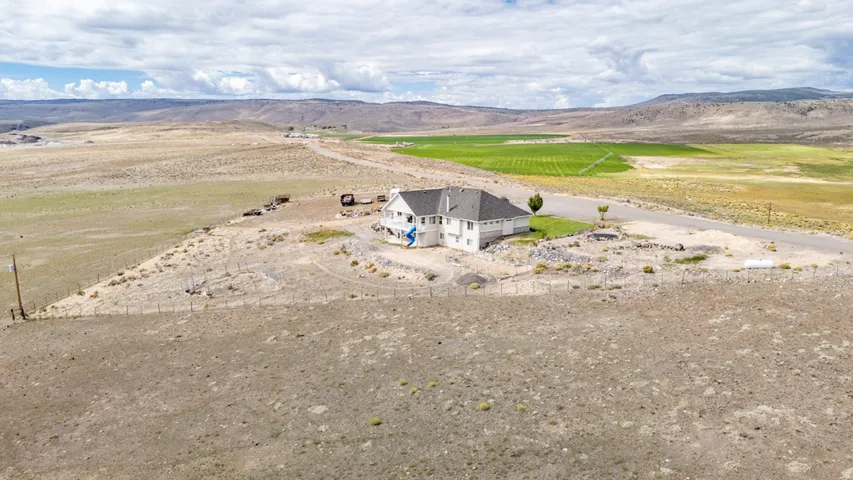 351 W Skyline Dr, Loa, Utah 84747