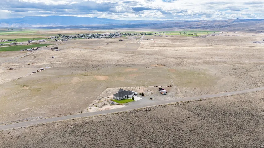 351 W Skyline Dr, Loa, Utah 84747