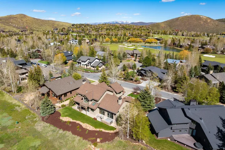Expansive neighborhood featuring varied architectural styles and mature landscaping