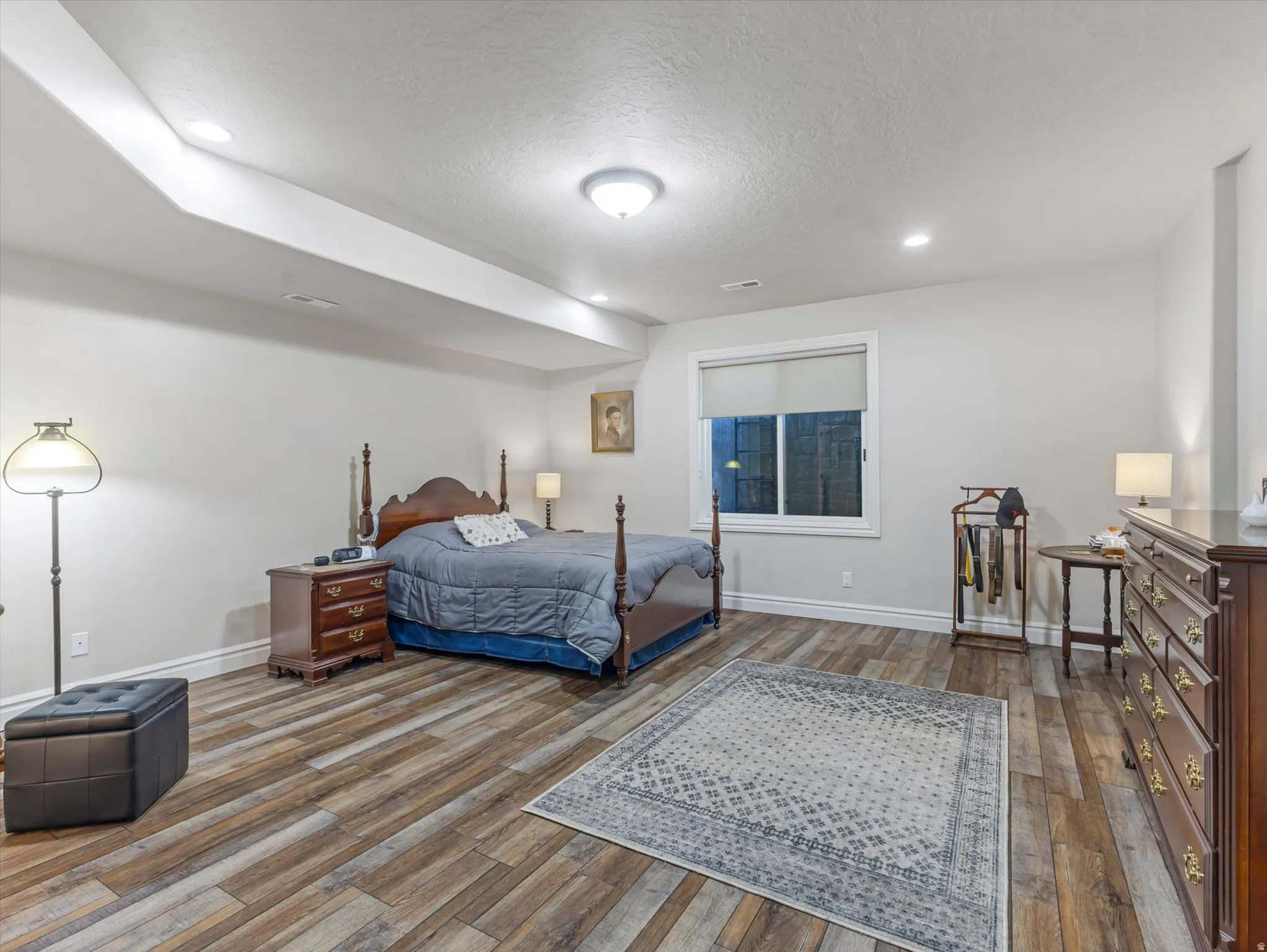 2nd grand owner's suite in basement