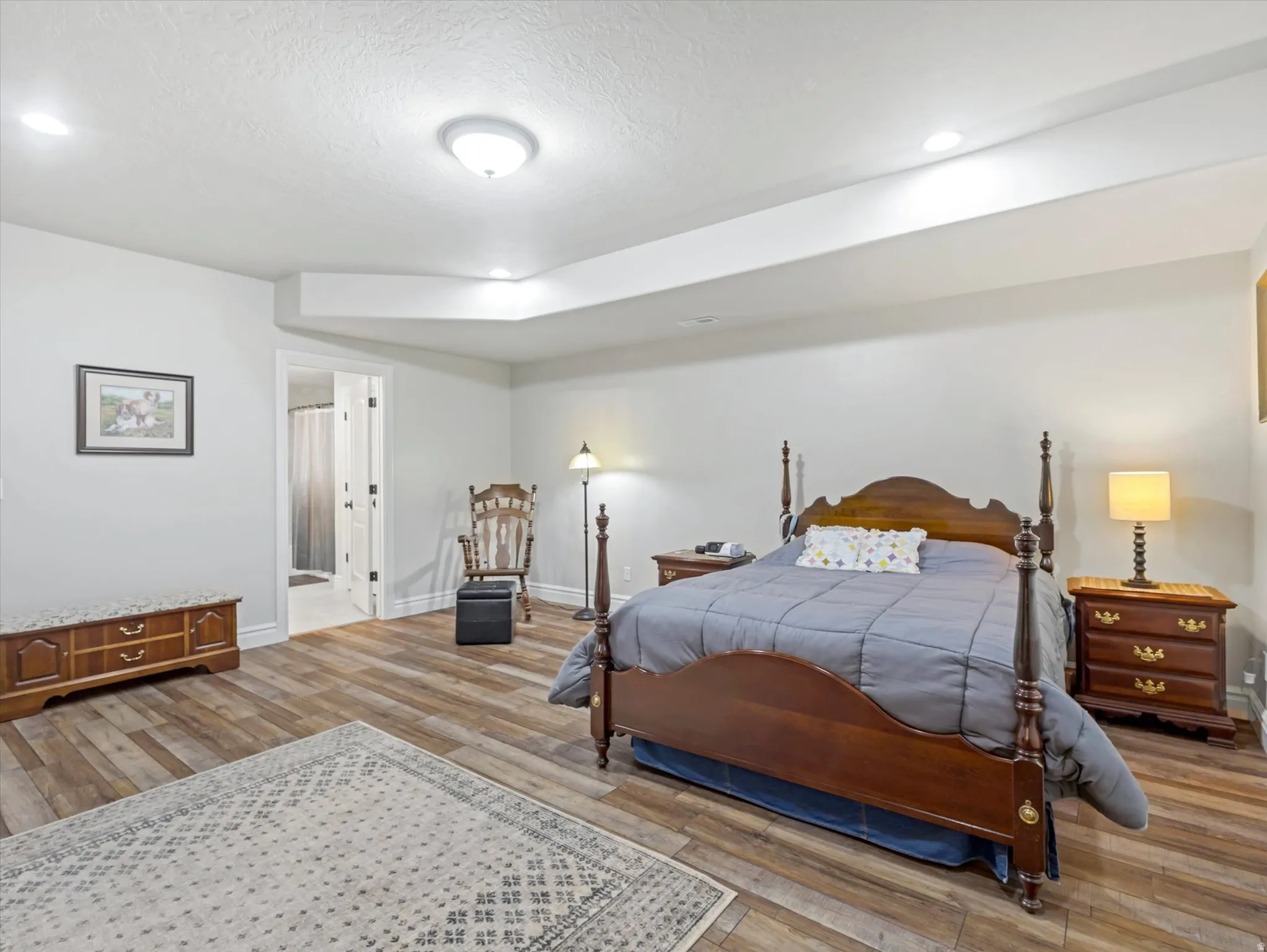 2nd grand owner's suite in basement