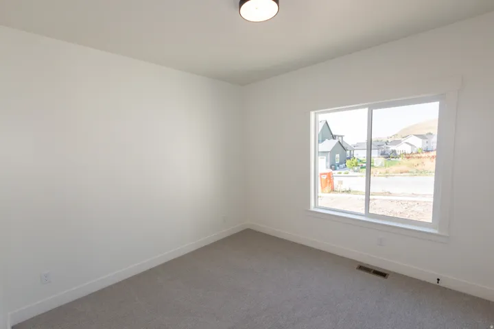 1112 E 50 N, Hyde Park, Utah 84318