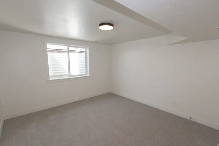 1112 E 50 N, Hyde Park, Utah 84318