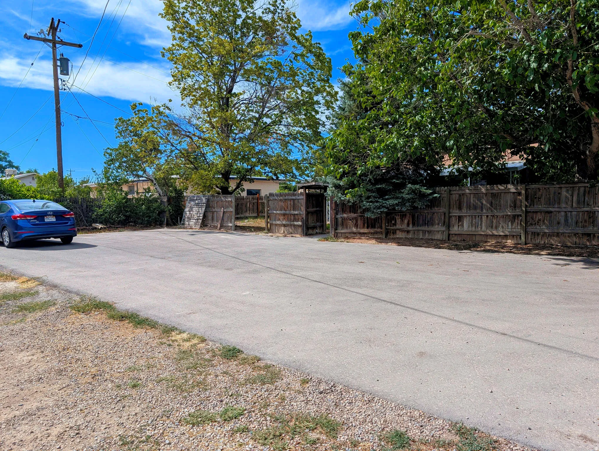 Back parking/driveway