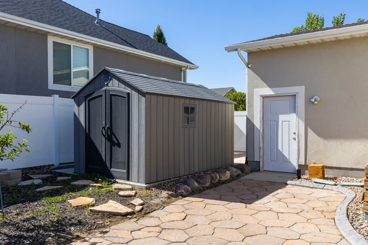 Detached storage shed