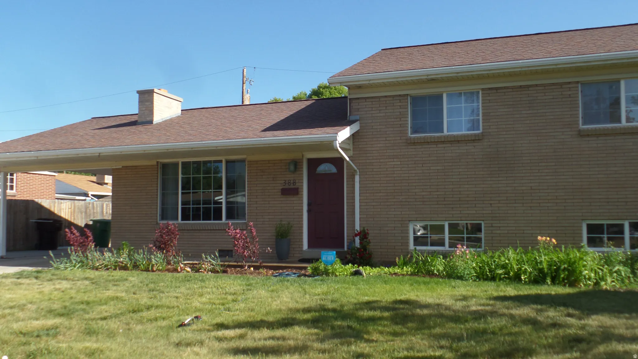 Traditional Brick Home - Heart of Murray