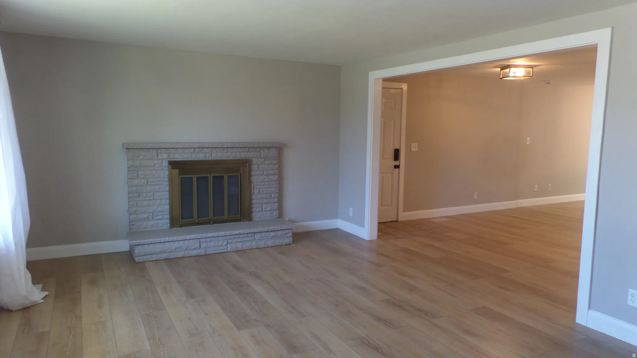 Large Living Room - Connects to Dining Room & Large Open Concept Kitchen