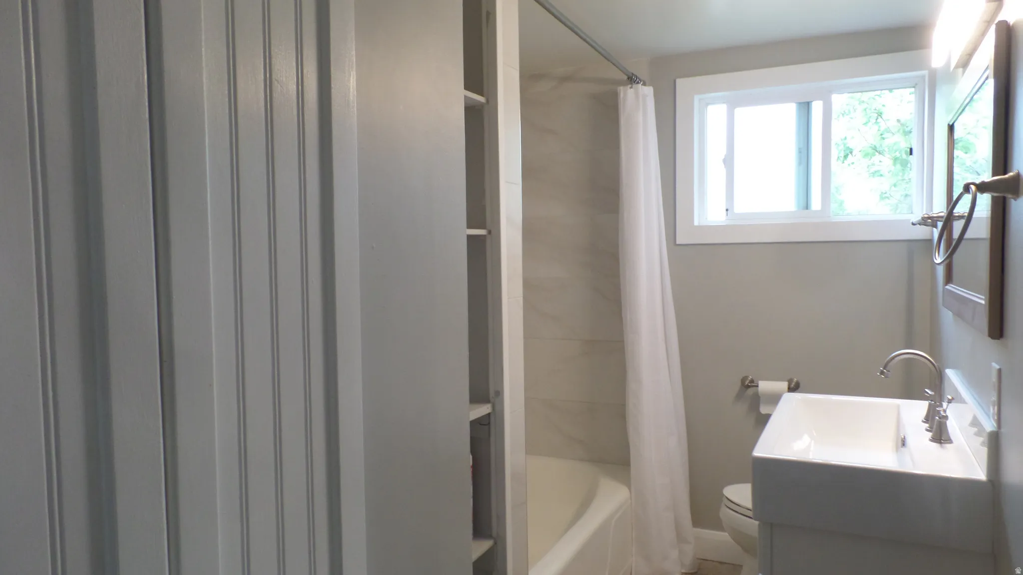 Main Bathroom with Lots of Storage