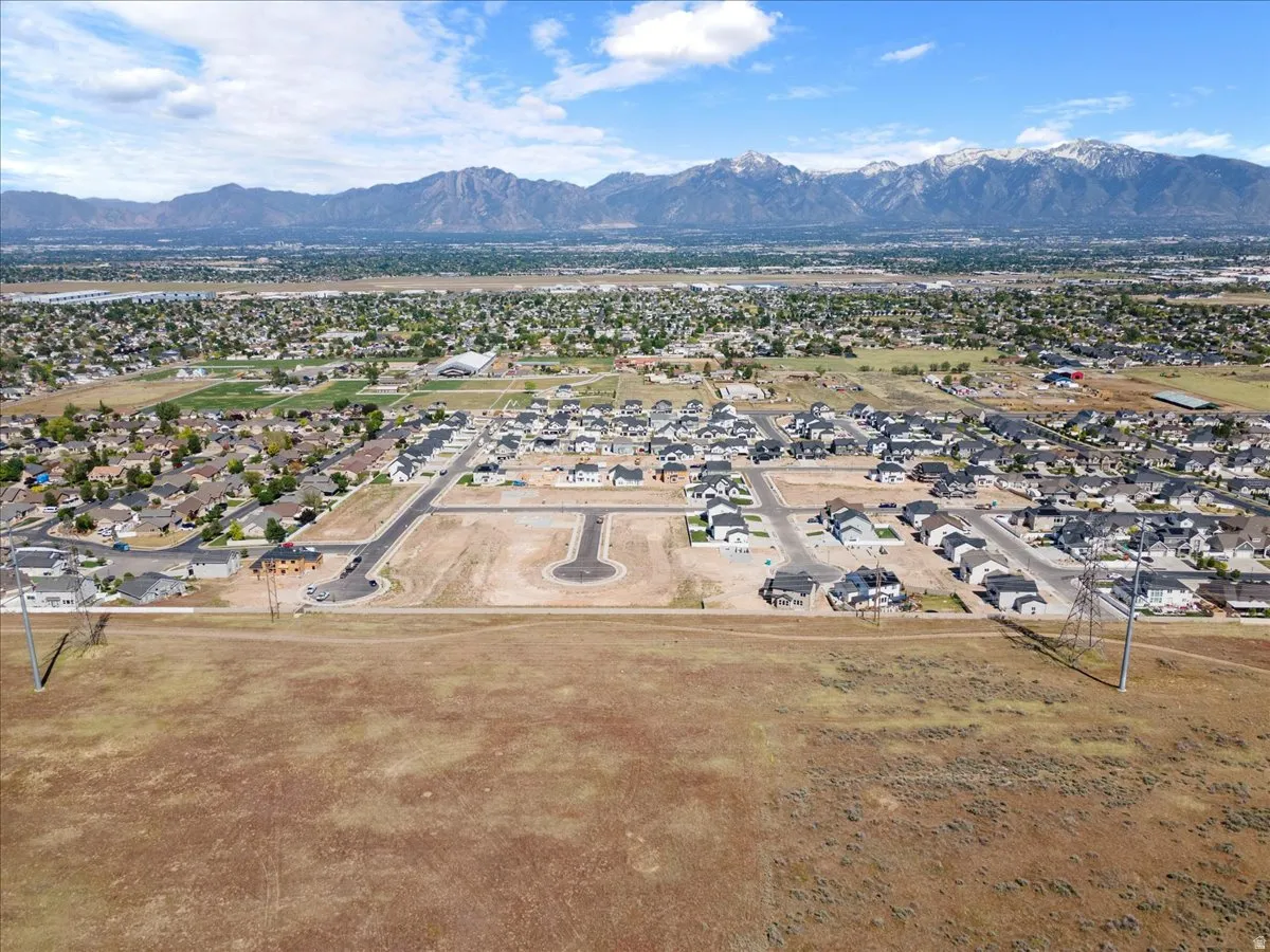 Aerial perspective showcasing a developing residential area with new construction homes