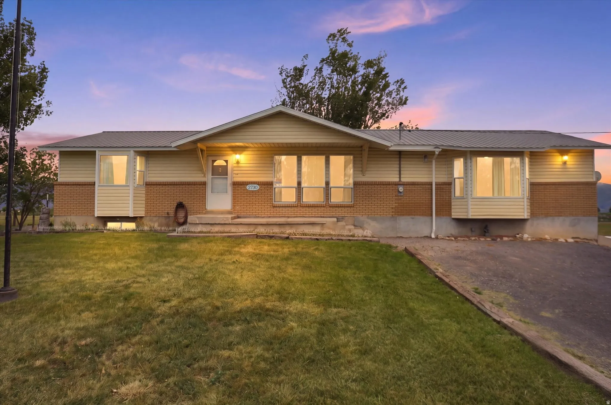 Rendering of residence simulating dusk