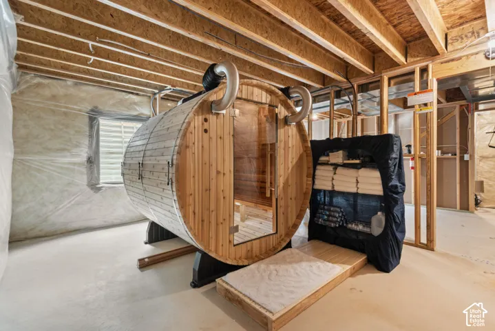Sauna can be included in the sale!