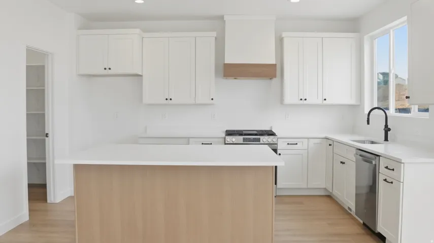 6943 W Sydney Peak Ln #417, West Jordan, Utah 84081