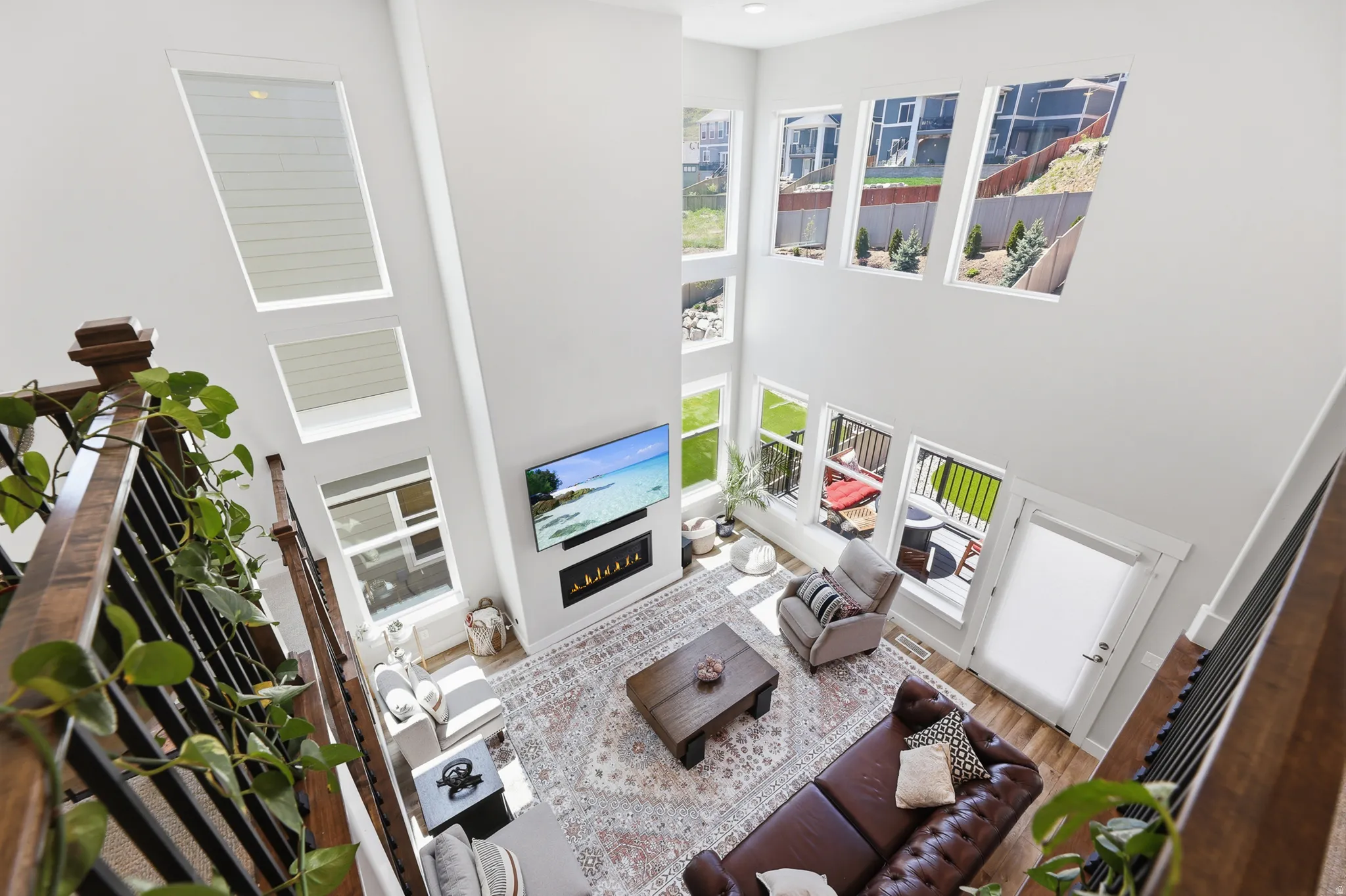 Look at those windows!!!