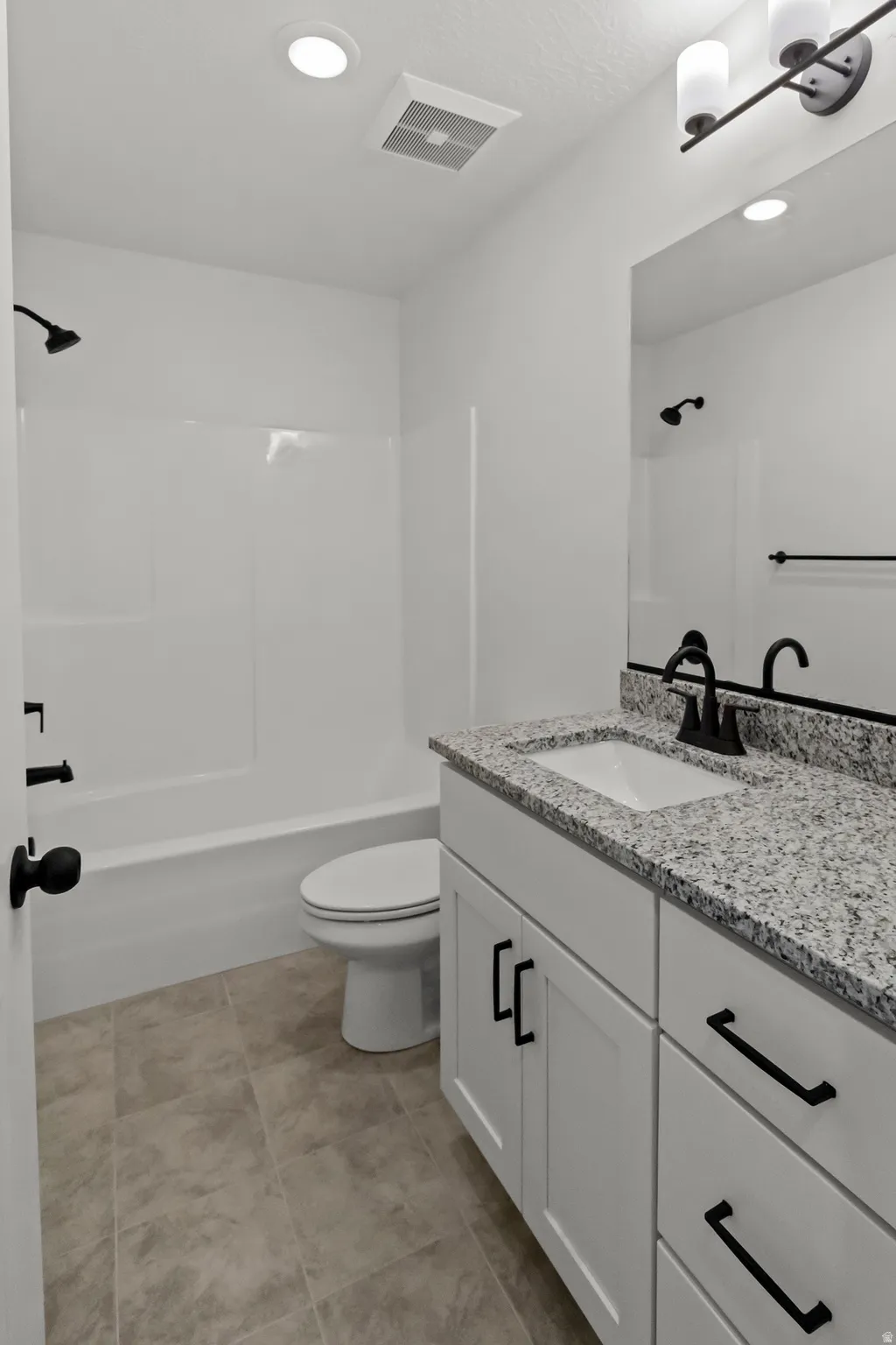 Upstairs Main Bath w/ Linen Closet