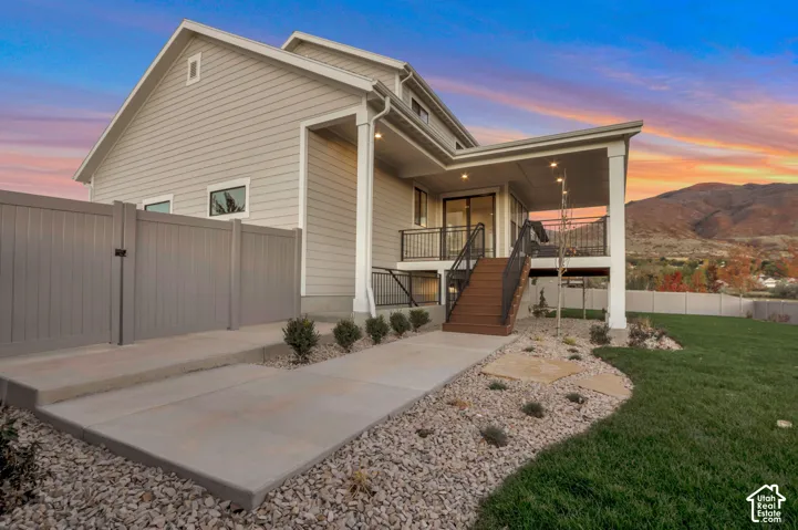 695 W Hidden Farm Dr, Farmington, Utah 84025