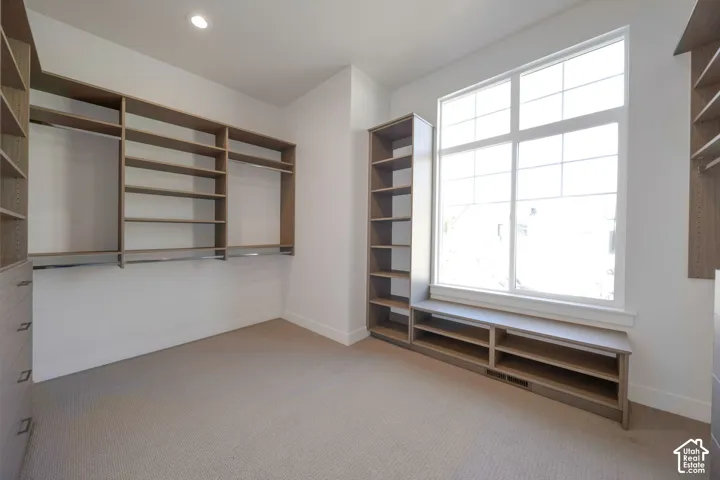 695 W Hidden Farm Dr, Farmington, Utah 84025