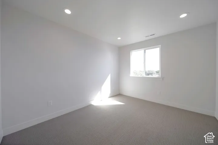 695 W Hidden Farm Dr, Farmington, Utah 84025