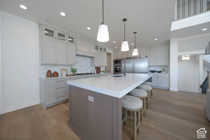 695 W Hidden Farm Dr, Farmington, Utah 84025