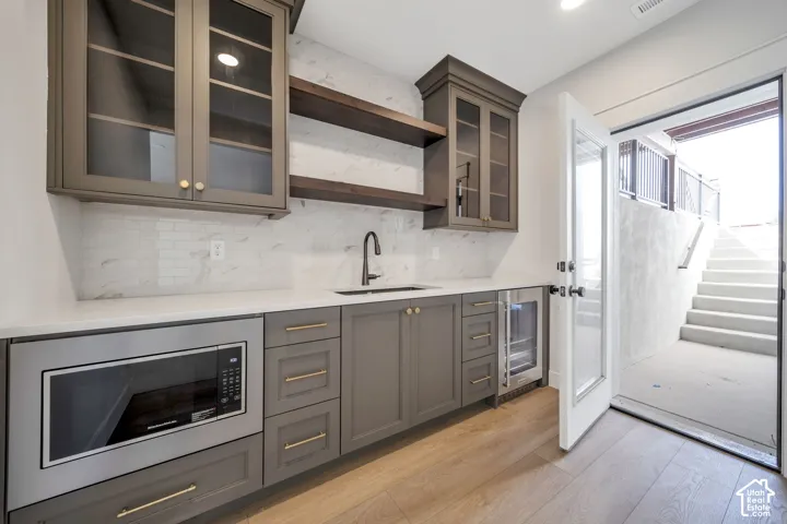 695 W Hidden Farm Dr, Farmington, Utah 84025