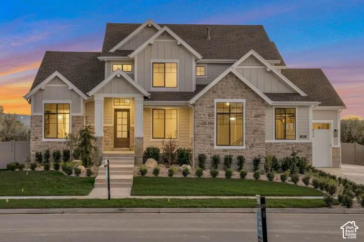 695 W Hidden Farm Dr, Farmington, Utah 84025