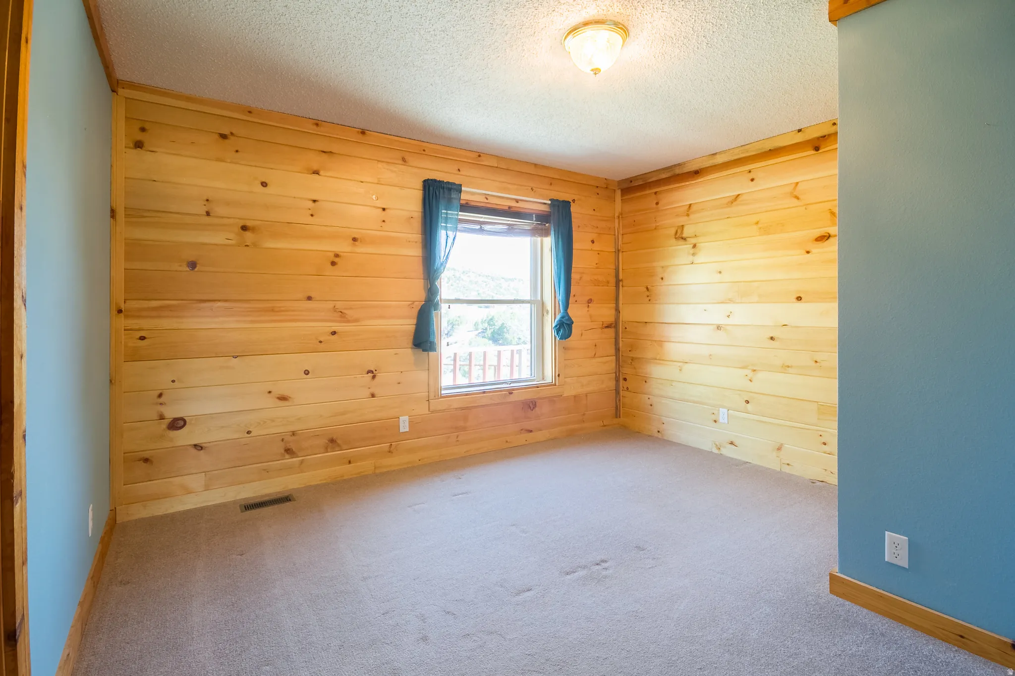 Upstairs bedroom