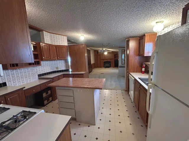 238 E Detroiter Cir, Murray, Utah 84107