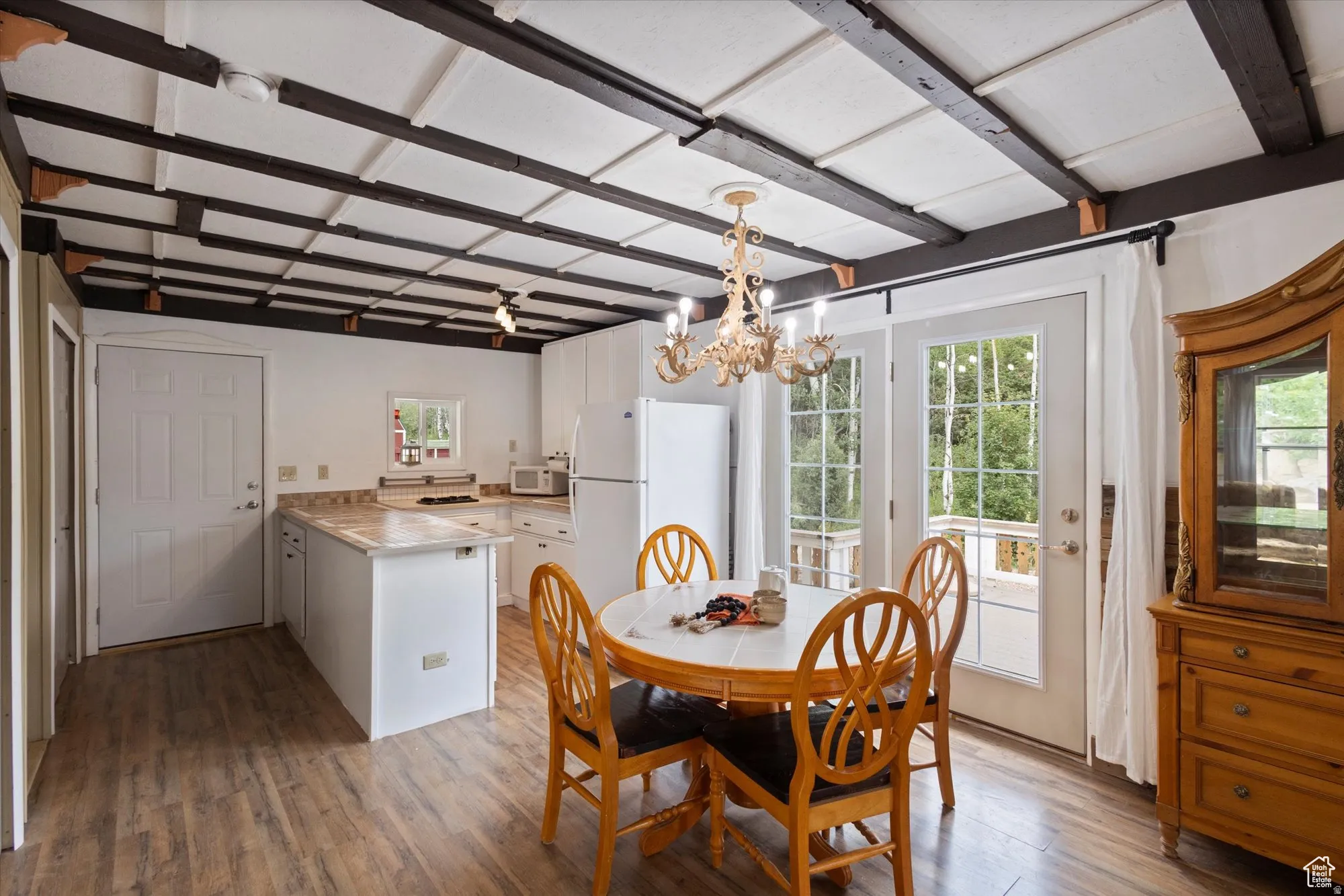 Turning around and looking back at the front door you see the kitchen.