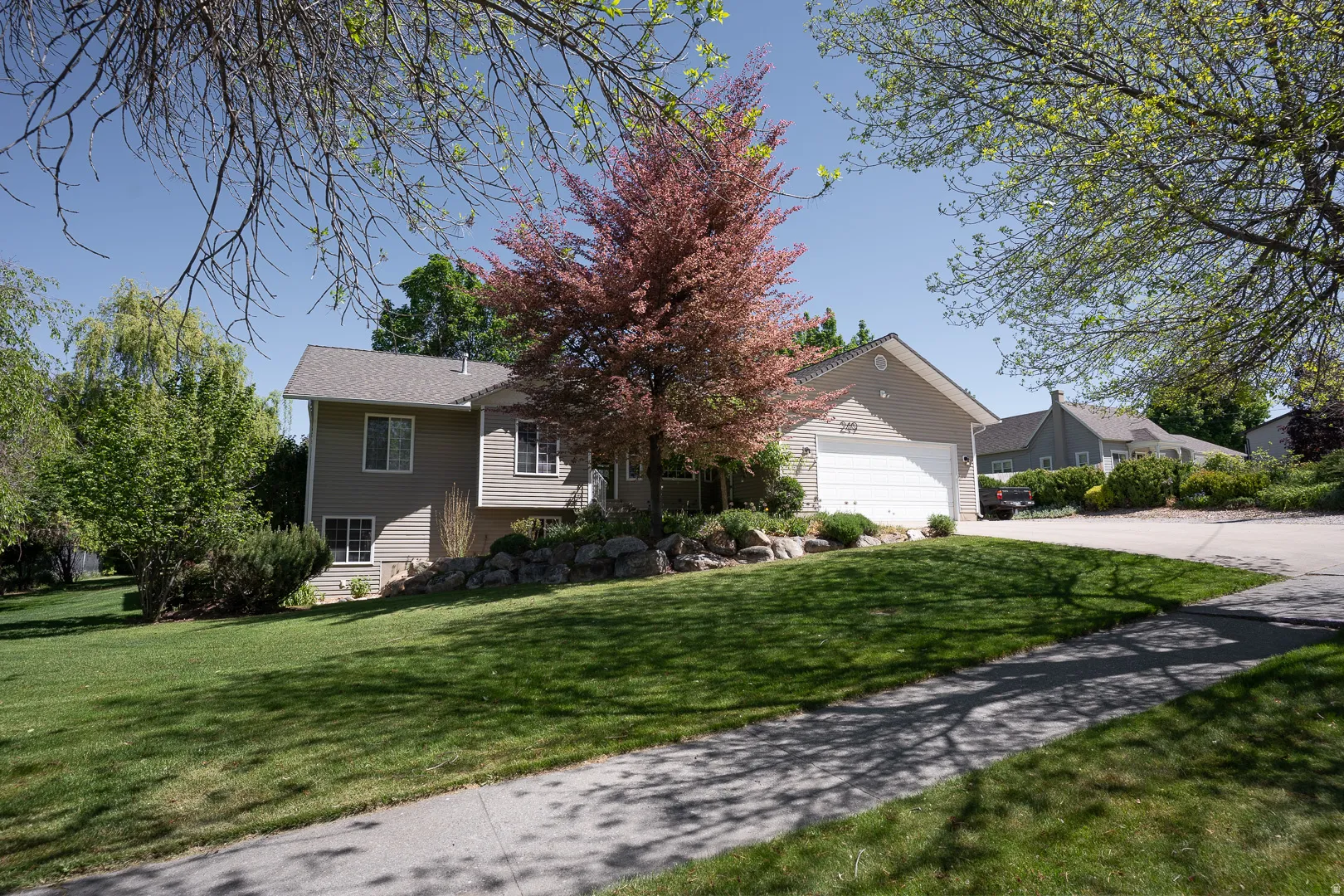 This well kept home and yard is a must see!  You'll love all the extras inside and all the possibilities out side!