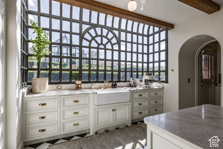 299 E Oak Forest Rd, Salt Lake City, Utah 84103