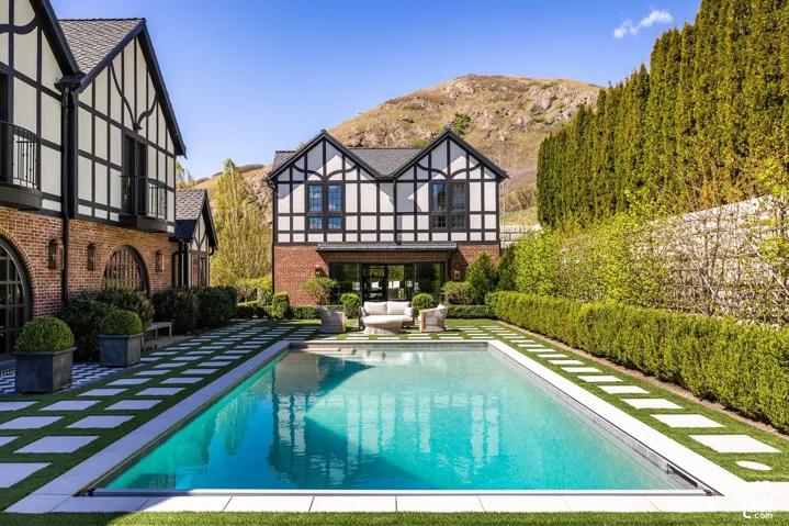 299 E Oak Forest Rd, Salt Lake City, Utah 84103