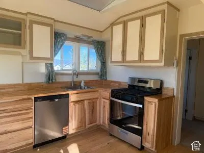 692 S 300 W, Mt Pleasant, Utah 84647