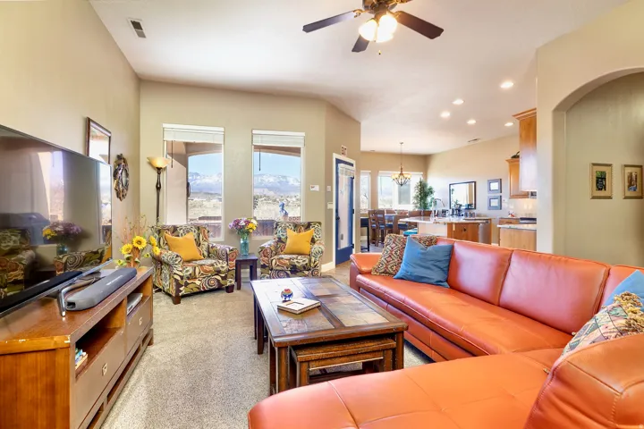 High-end Italian Leather sectional - Included