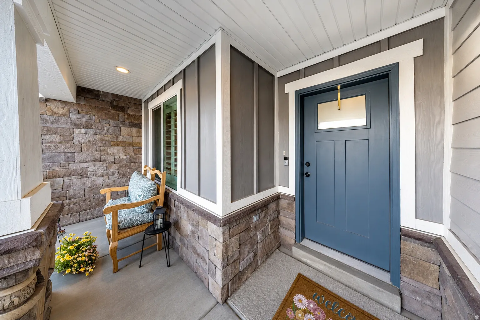 Inviting front porch to enjoy mountain views