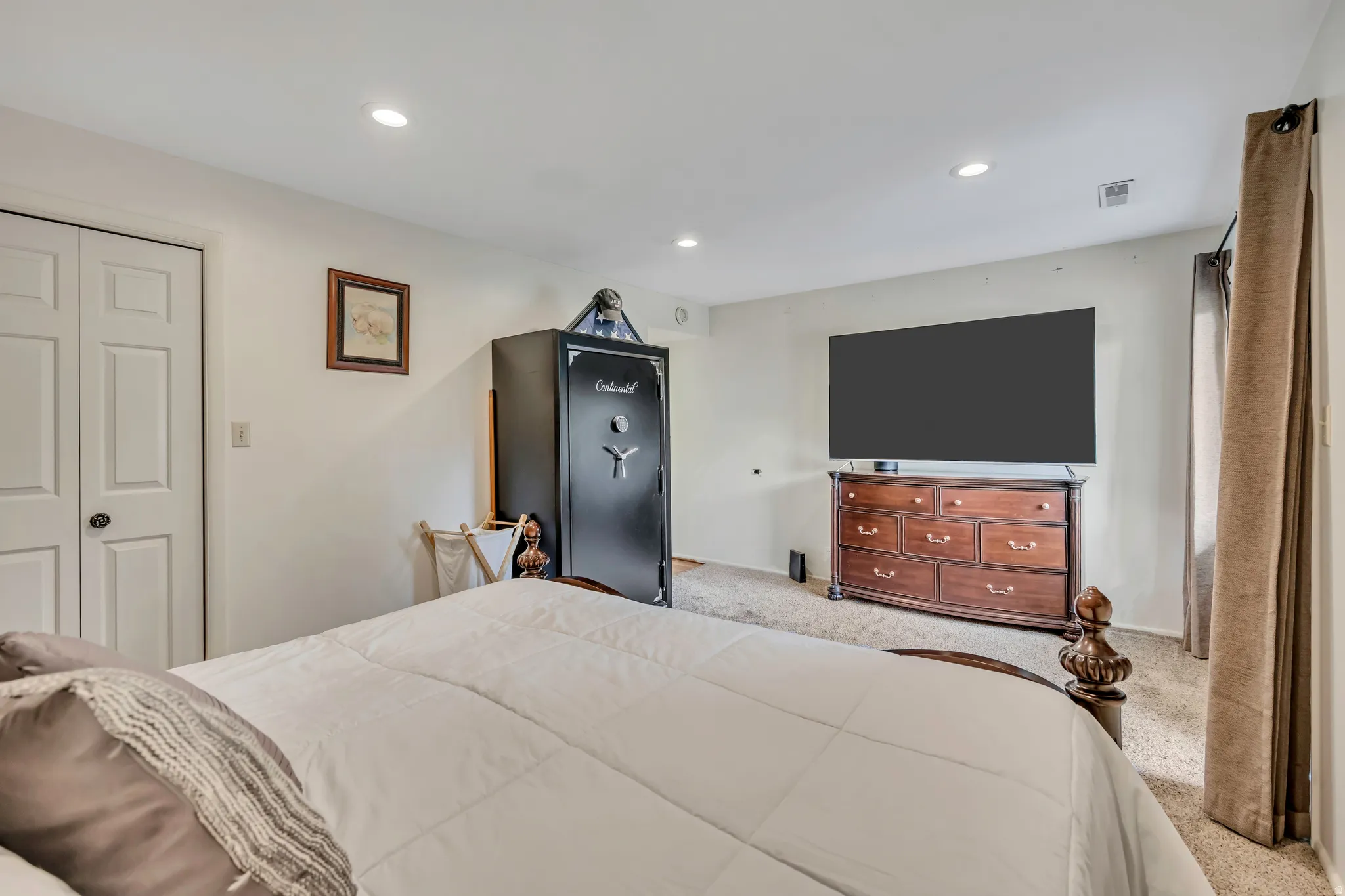 Large Primary Bedroom with Walk In Closet