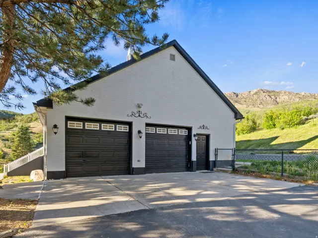 832 N Kelly Dr, Huntsville, Utah 84317