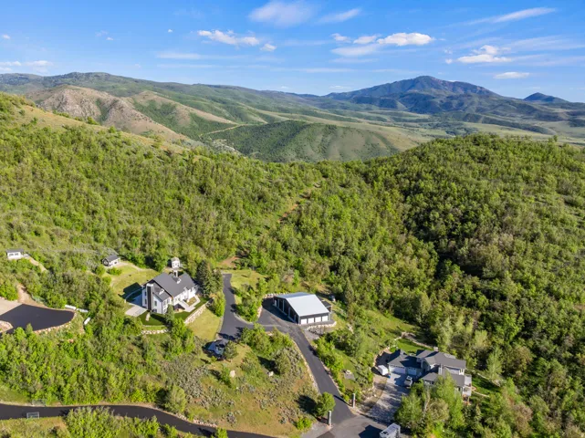 832 N Kelly Dr, Huntsville, Utah 84317