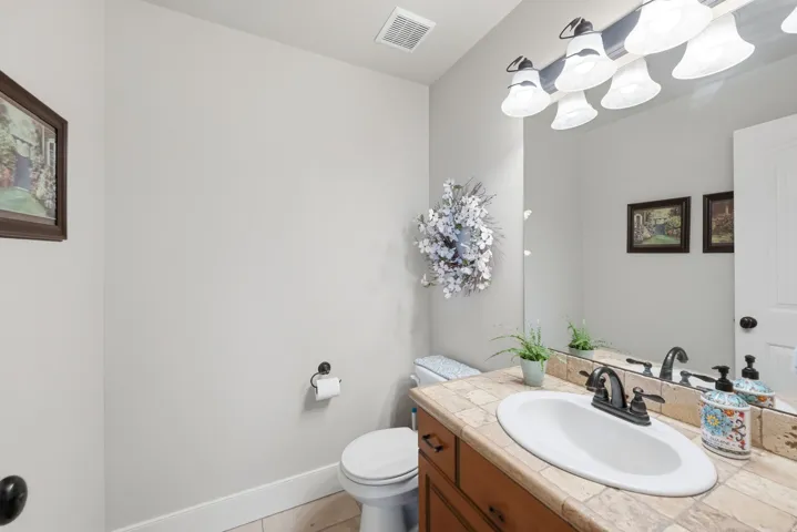 1683 N Main St, Centerville, Utah 84014
