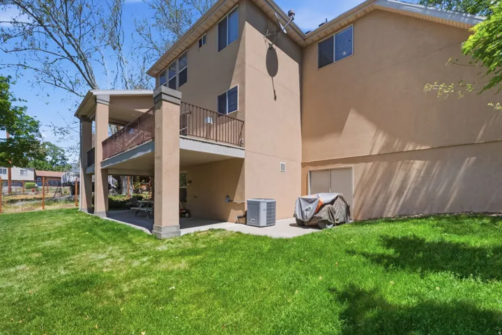 1683 N Main St, Centerville, Utah 84014